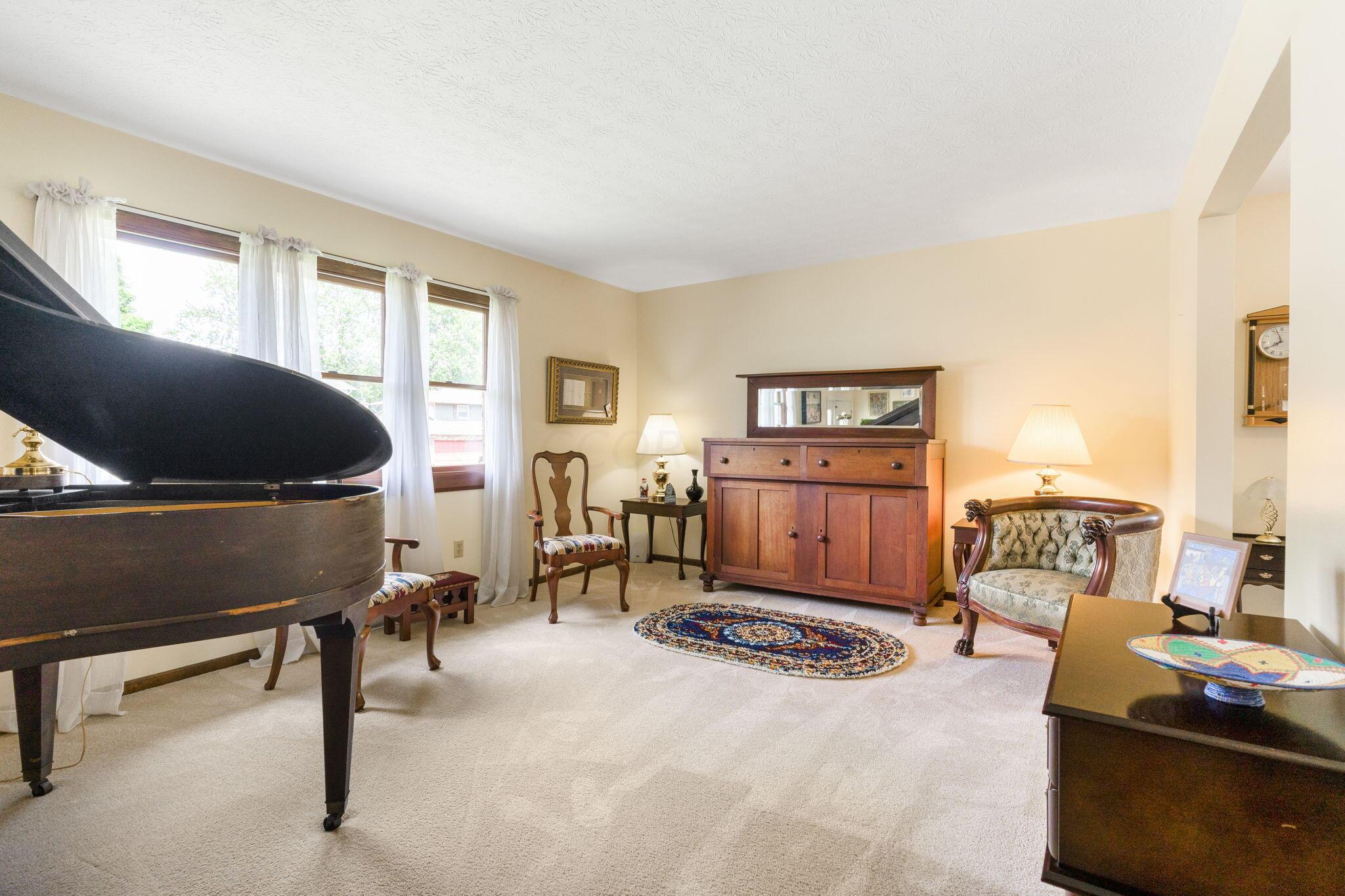 5478 Larkwood Road Columbus, OH 43229 - Photo 6 of 50 5478 Larkwood Rd (Interior)-3