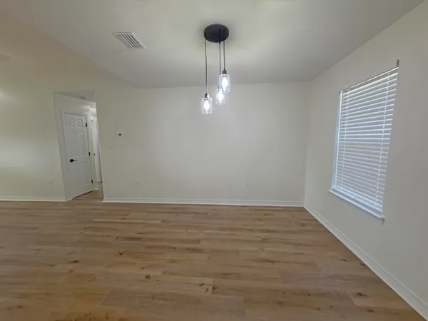 $254,900 | 6121 Robin Road, Crestview, FL 32539
