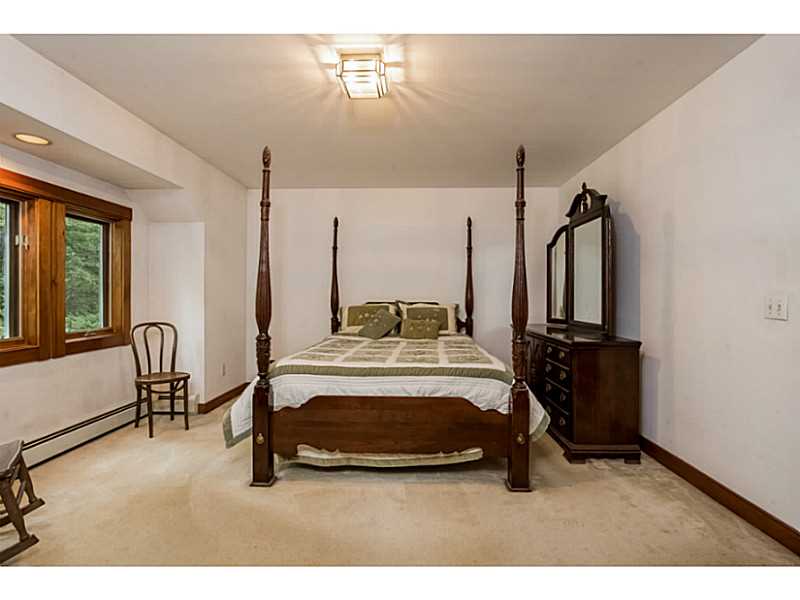 5 High Meadow Road Little Compton, RI 02837 - Photo 13 of 25 Master Bedroom.