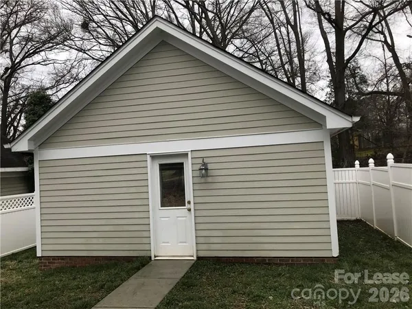 $2,250 | 13019 West Douglas Park Drive, Huntersville, NC 28078
