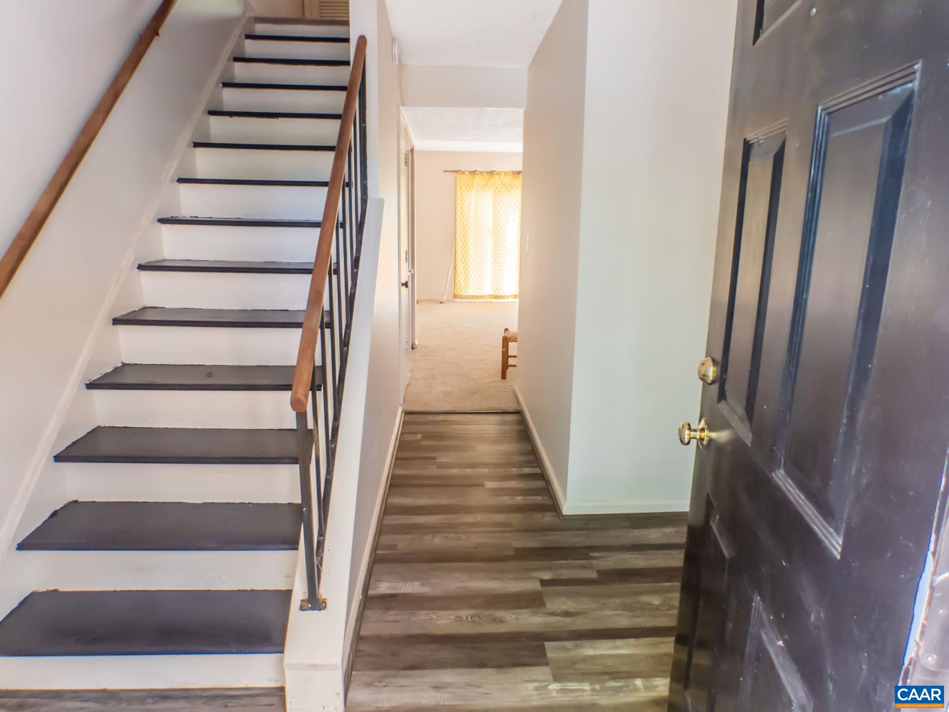 305 Riverside Avenue Charlottesville, VA 22902 - Photo 3 of 35 Gallery Image 3