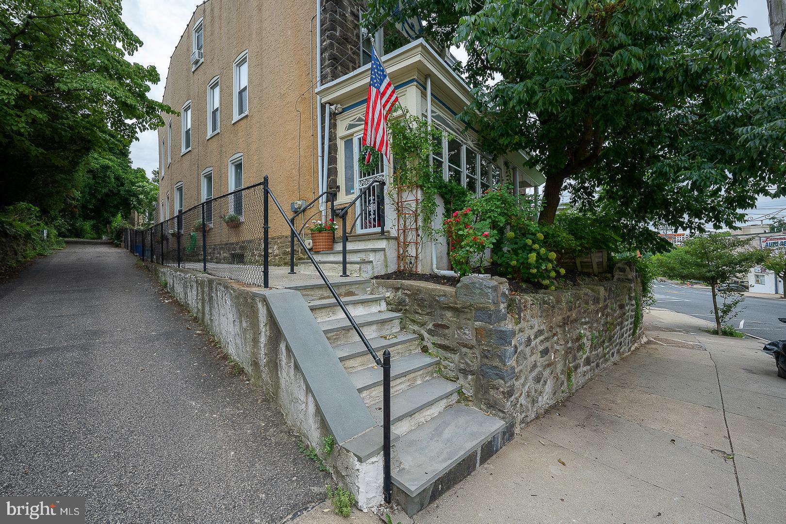 5199 Ridge Avenue Philadelphia, PA 19128 - Photo 2 of 42 Gallery Image 2