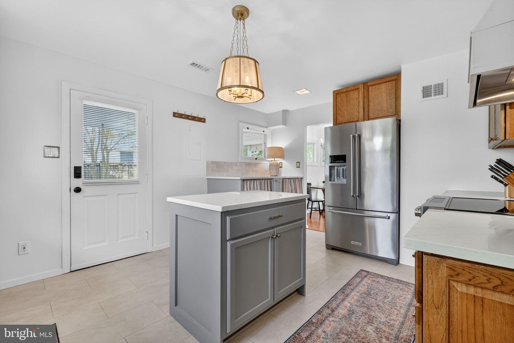 7018 Quander Road Alexandria, VA 22307 - Photo 11 of 32 Gallery Image 11