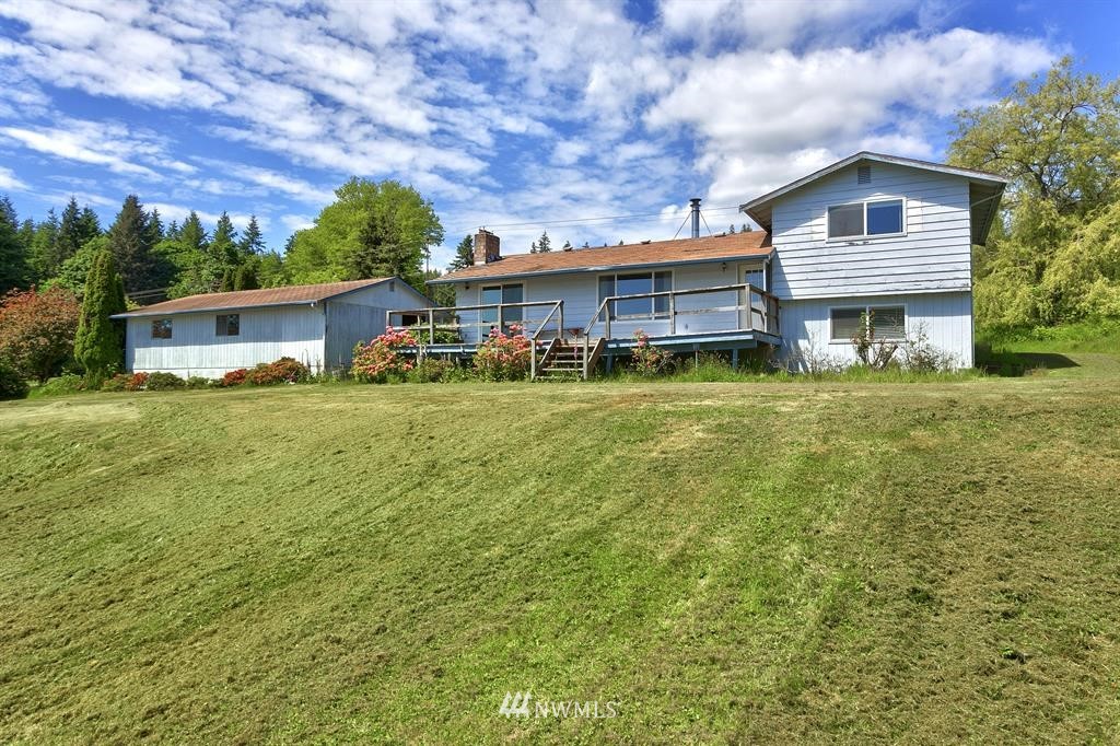 7790 Cultus Bay Road Clinton, WA 98236 - Photo 2 of 25 Gallery Image 2