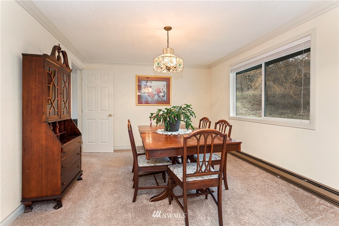 7790 Cultus Bay Road Clinton, WA 98236 - Photo 11 of 25 Gallery Image 11