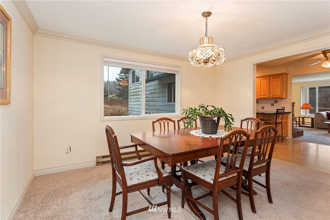 7790 Cultus Bay Road Clinton, WA 98236 - Photo 12 of 25 Gallery Image 12