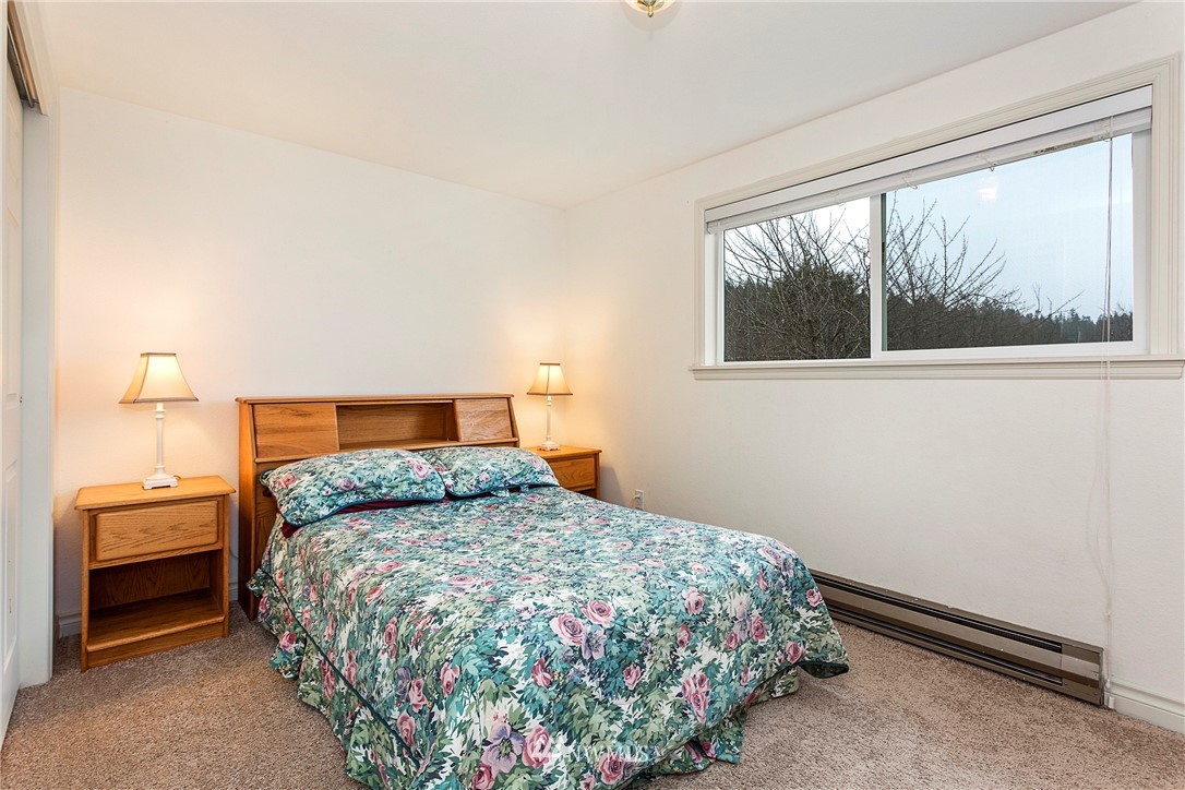 7790 Cultus Bay Road Clinton, WA 98236 - Photo 17 of 25 Gallery Image 17