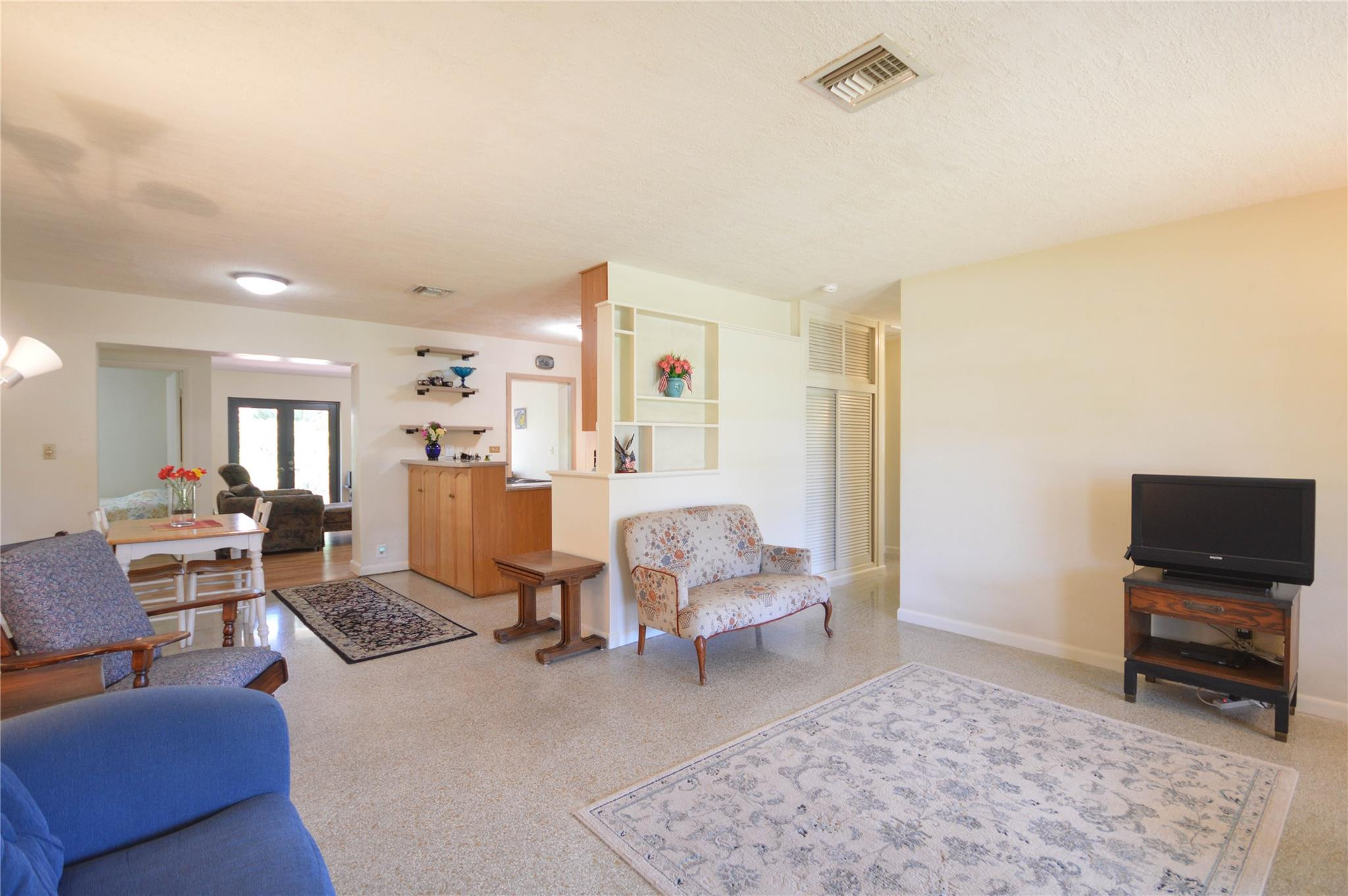 701 Berkley Street Boca Raton, FL 33487 - Photo 3 of 31 Photo 3