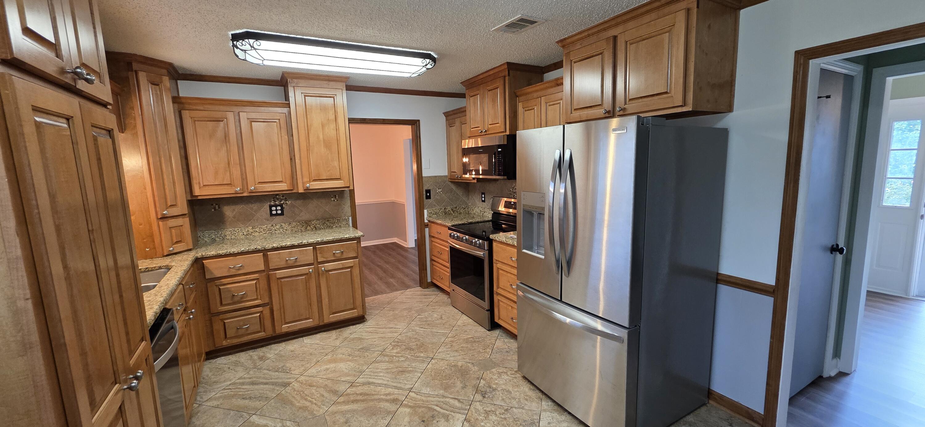 4011 Pinnacle Way Hephzibah, GA 30815 - Photo 16 of 48 20250804_124548