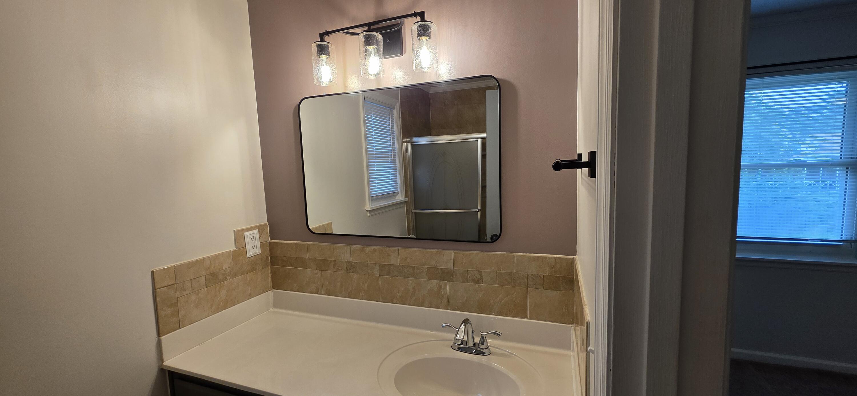 4011 Pinnacle Way Hephzibah, GA 30815 - Photo 29 of 48 Upstairs Primary Bathroom