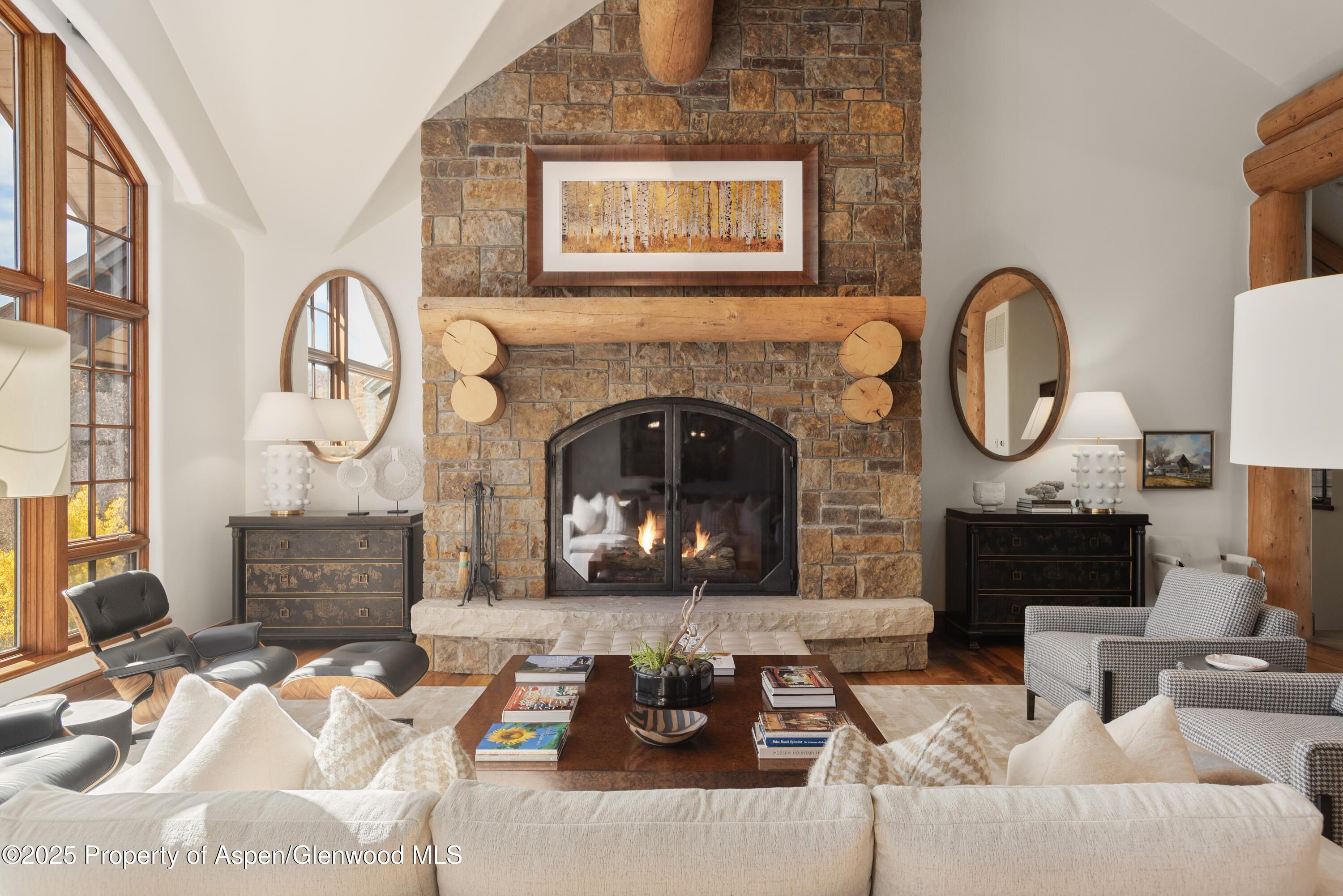 800 Oak Ridge Road Snowmass Village, CO 81615 - Photo 9 of 54 Living Room