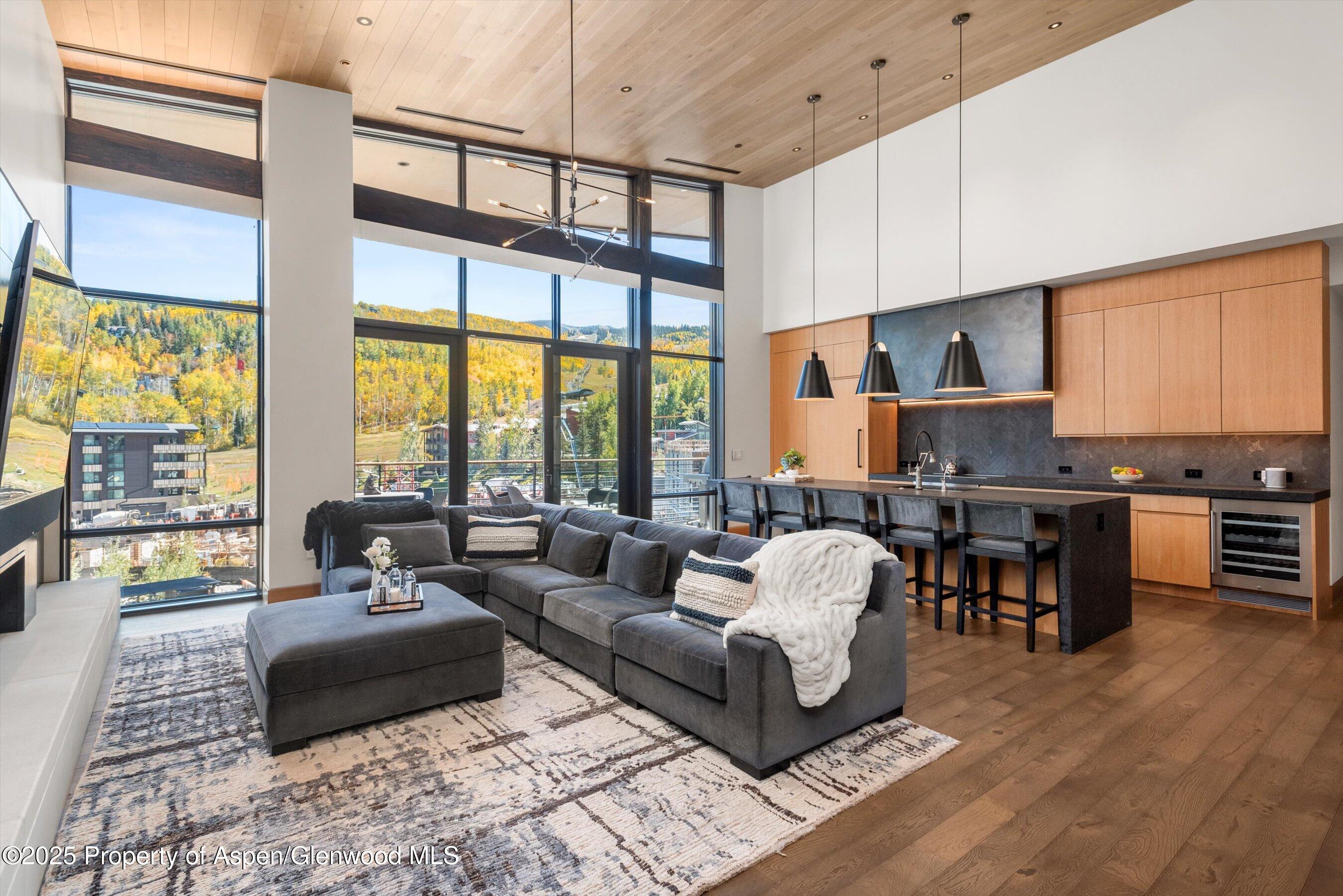 03-77WoodRd706_250924018