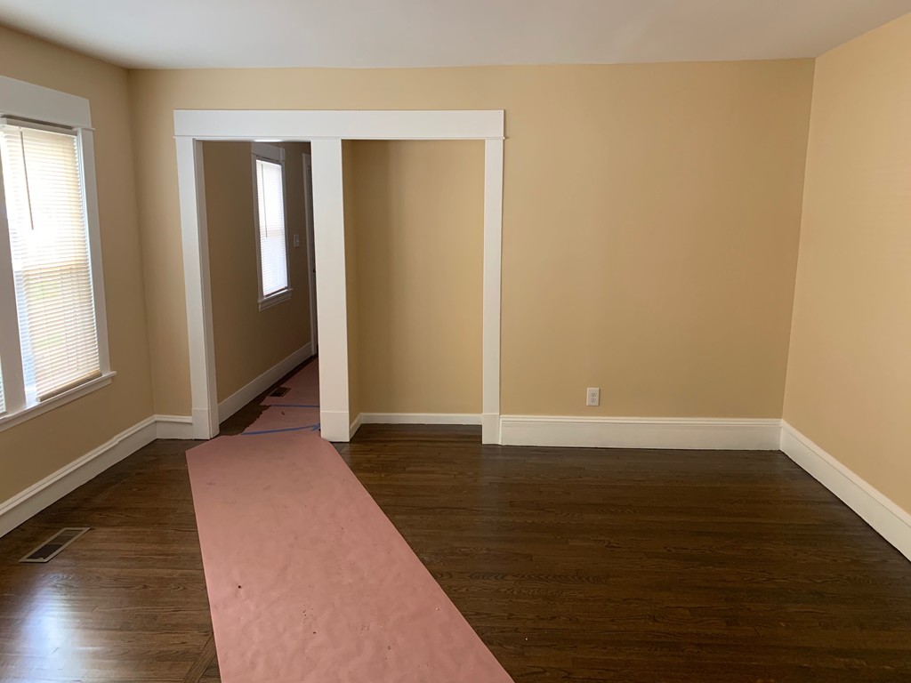 196-198 College Street Springfield, MA 01109 - Photo 5 of 16 Gallery Image 5