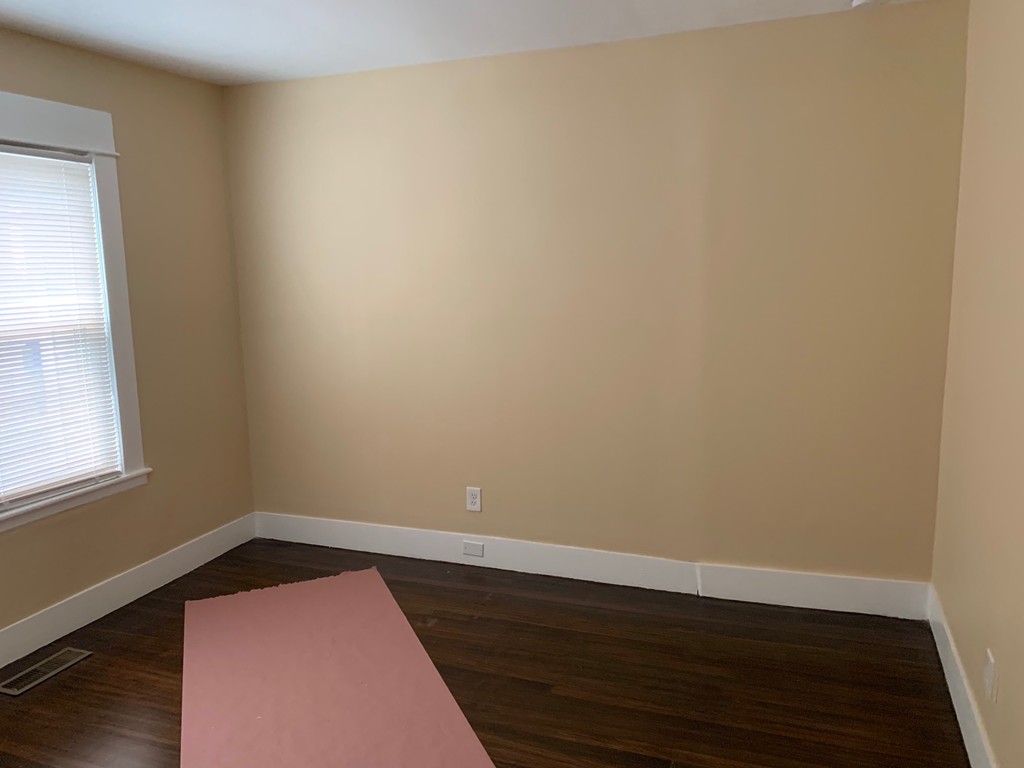 196-198 College Street Springfield, MA 01109 - Photo 7 of 16 Gallery Image 7