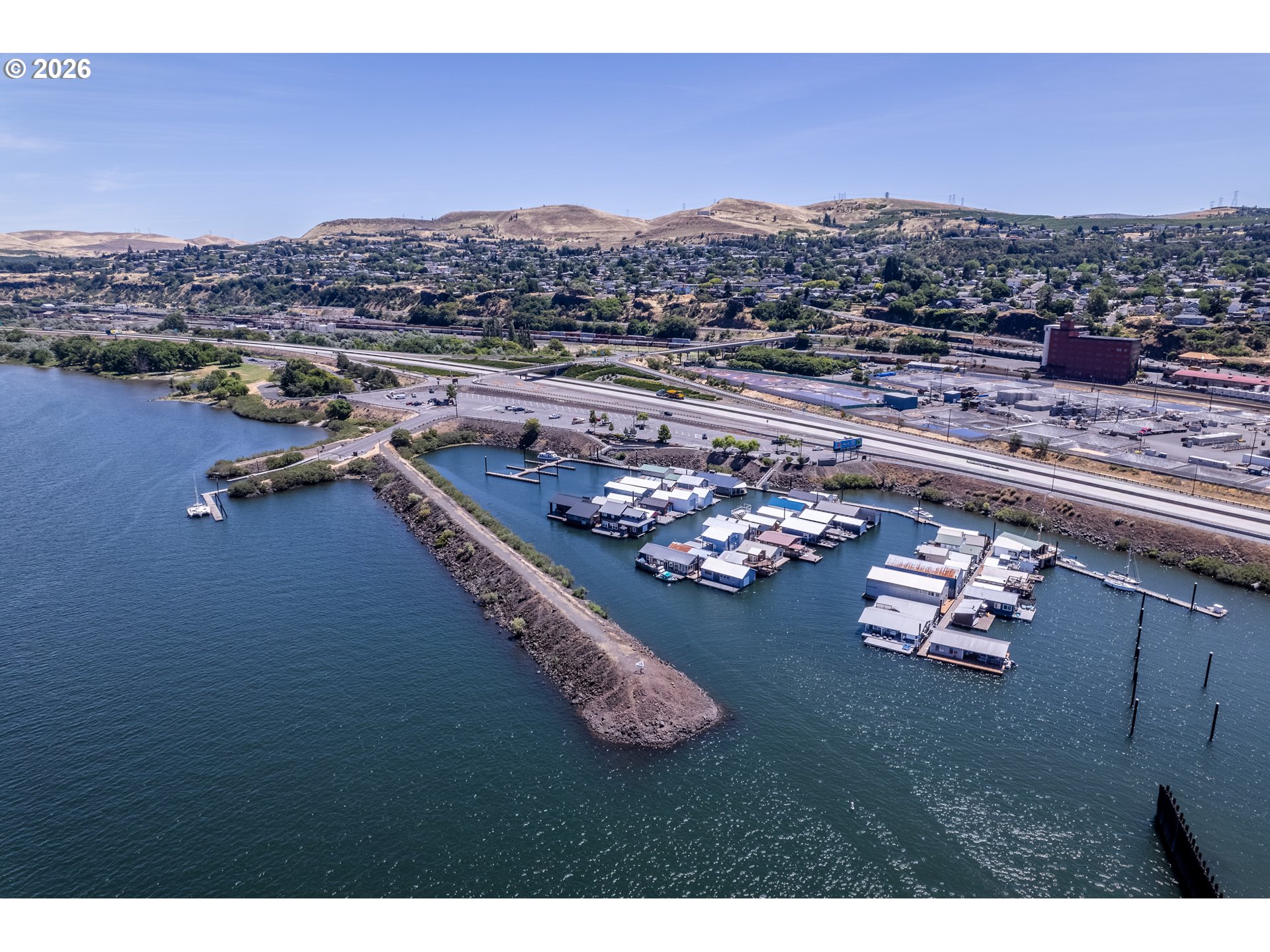 101 North Boat Basin Road, Unit B 16 The Dalles, OR 97058 - Photo 5 of 43