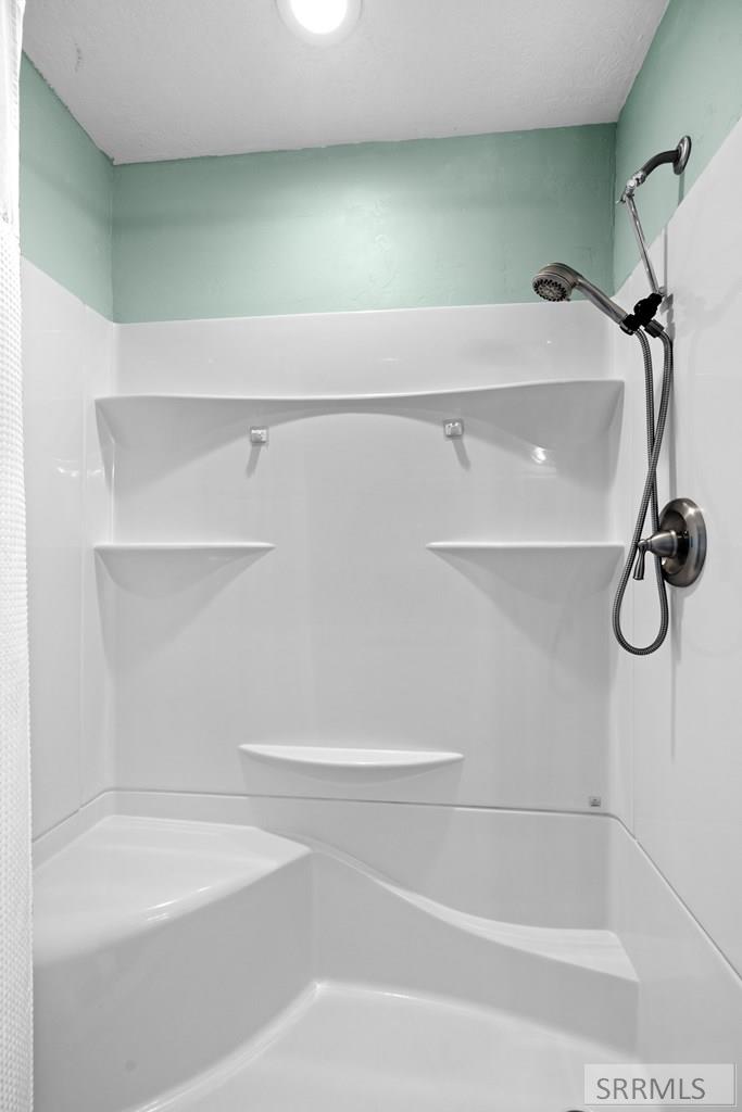 428 Edwards Avenue Shelley, ID 83274 - Photo 11 of 29