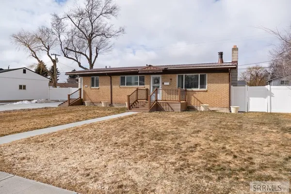 $339,000 | 428 Edwards Avenue, Shelley, ID 83274