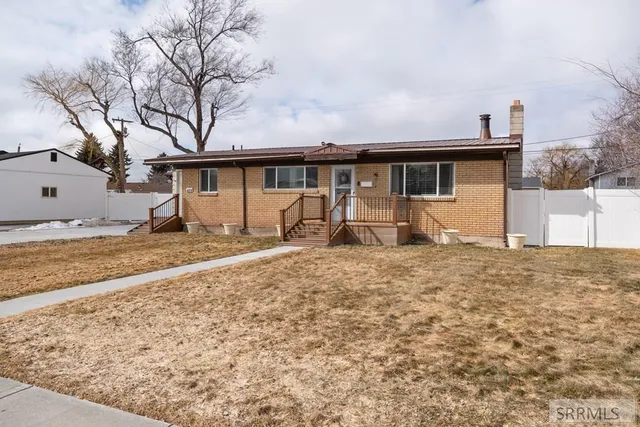 $349,900 | 428 Edwards Avenue, Shelley, ID 83274