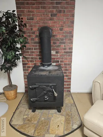 $349,900 | 428 Edwards Avenue, Shelley, ID 83274