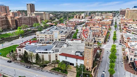 $1,395,000 | 202 West 50th Street, Kansas City, MO 64112