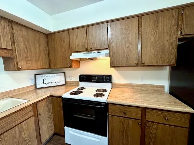 $184,900 | 1444 Canyon Drive, Unit 11, Janesville, WI 53546