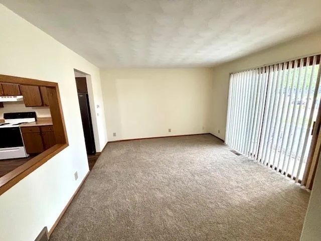 $184,900 | 1444 Canyon Drive, Unit 11, Janesville, WI 53546