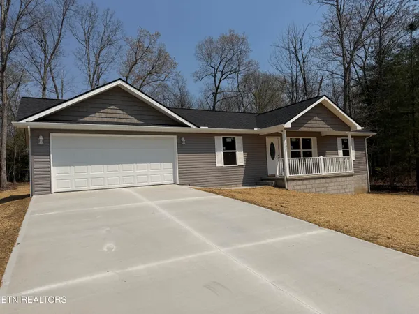 $289,500 | 6029 Pocahontas Lane, Crossville, TN 38572