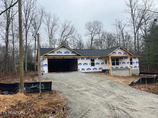 $289,500 | 6029 Pocahontas Lane, Crossville, TN 38572