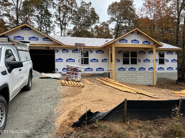 $289,500 | 6029 Pocahontas Lane, Crossville, TN 38572