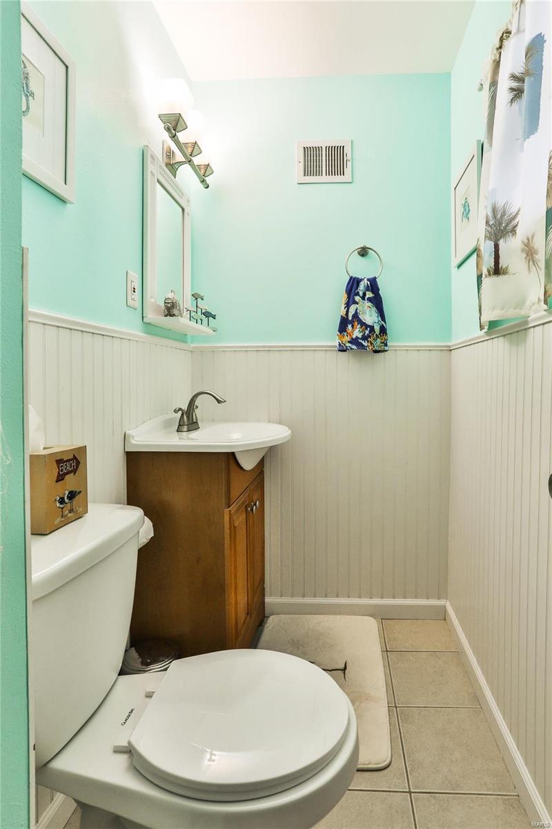529 Aqua Ridge Drive St. Louis, MO 63129 - Photo 22 of 34 Gallery Image 22