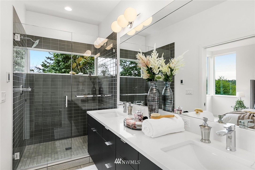 5449 21st Avenue Southwest Seattle, WA 98106 - Photo 22 of 40 Gallery Image 22