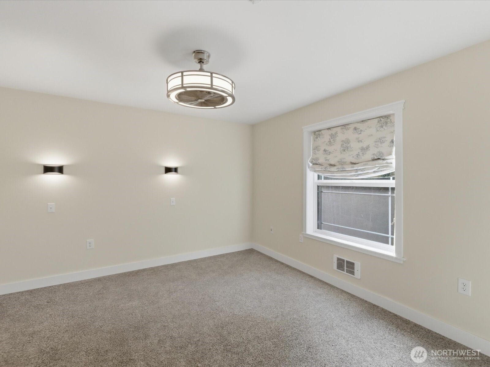 4050 Rachel Road Clinton, WA 98236 - Photo 20 of 38