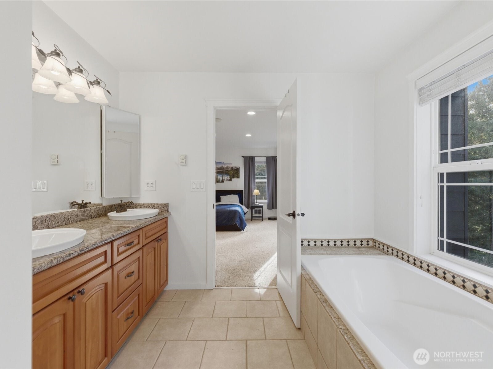 4050 Rachel Road Clinton, WA 98236 - Photo 22 of 38