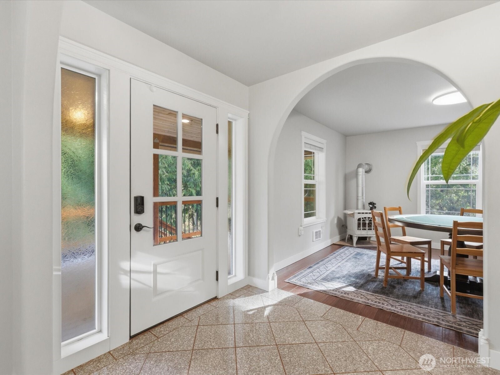 4050 Rachel Road Clinton, WA 98236 - Photo 4 of 38