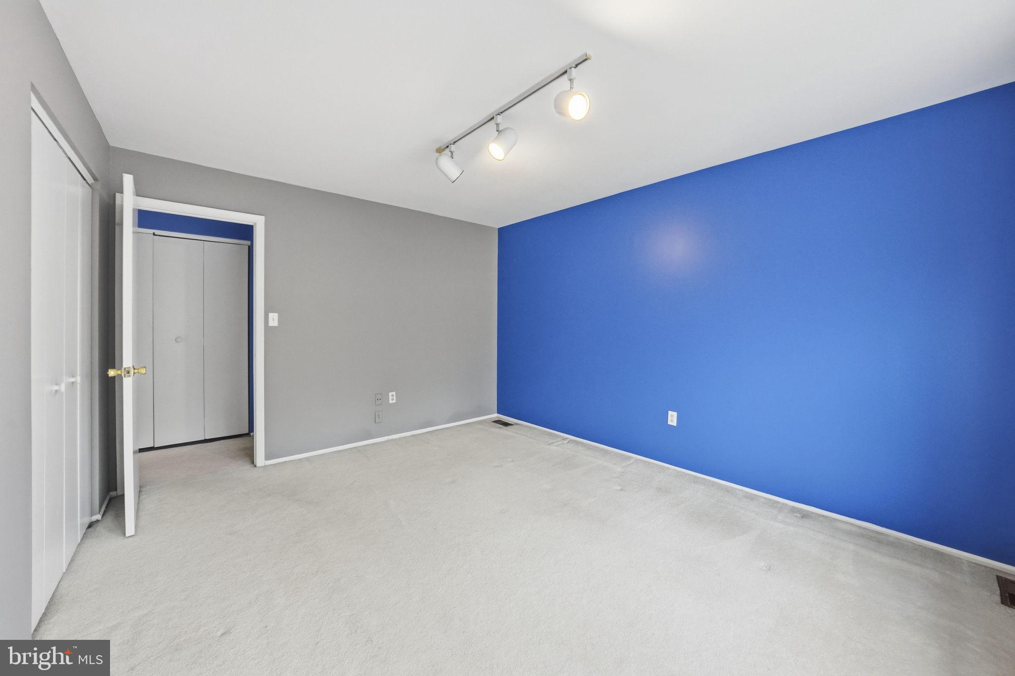177 Hyde Park Road Somerset, NJ 08873 - Photo 20 of 30