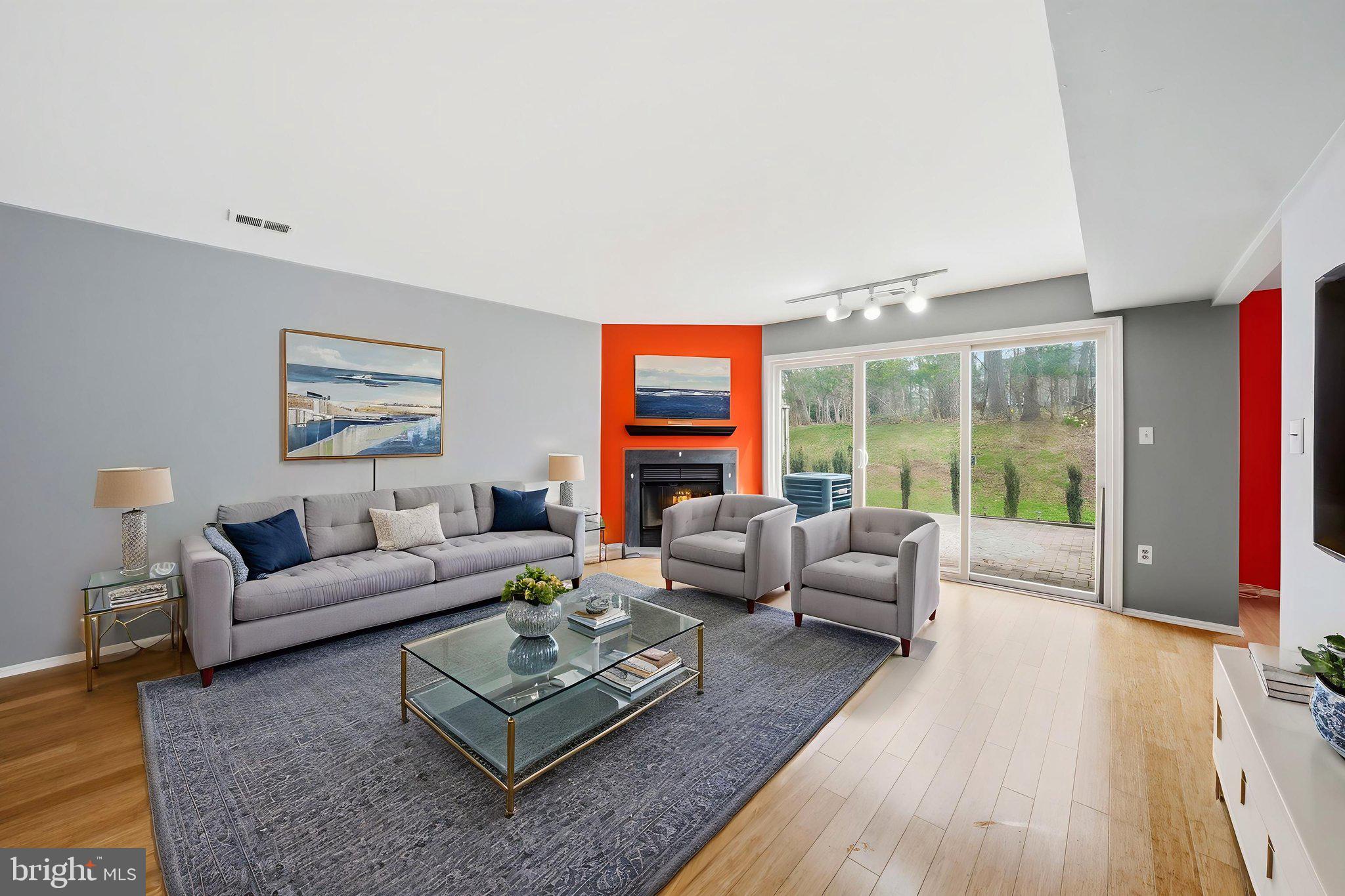 177 Hyde Park Road Somerset, NJ 08873 - Photo 2 of 30