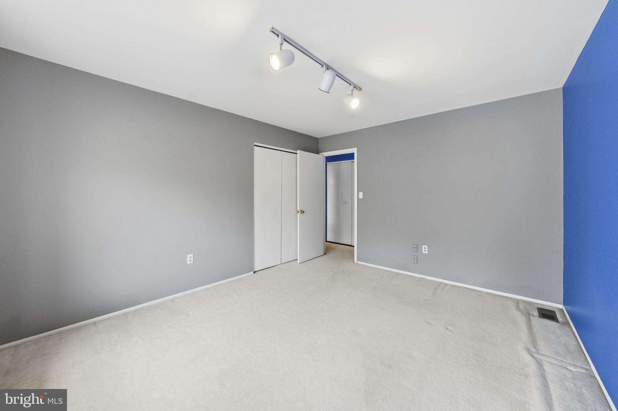 177 Hyde Park Road Somerset, NJ 08873 - Photo 25 of 30