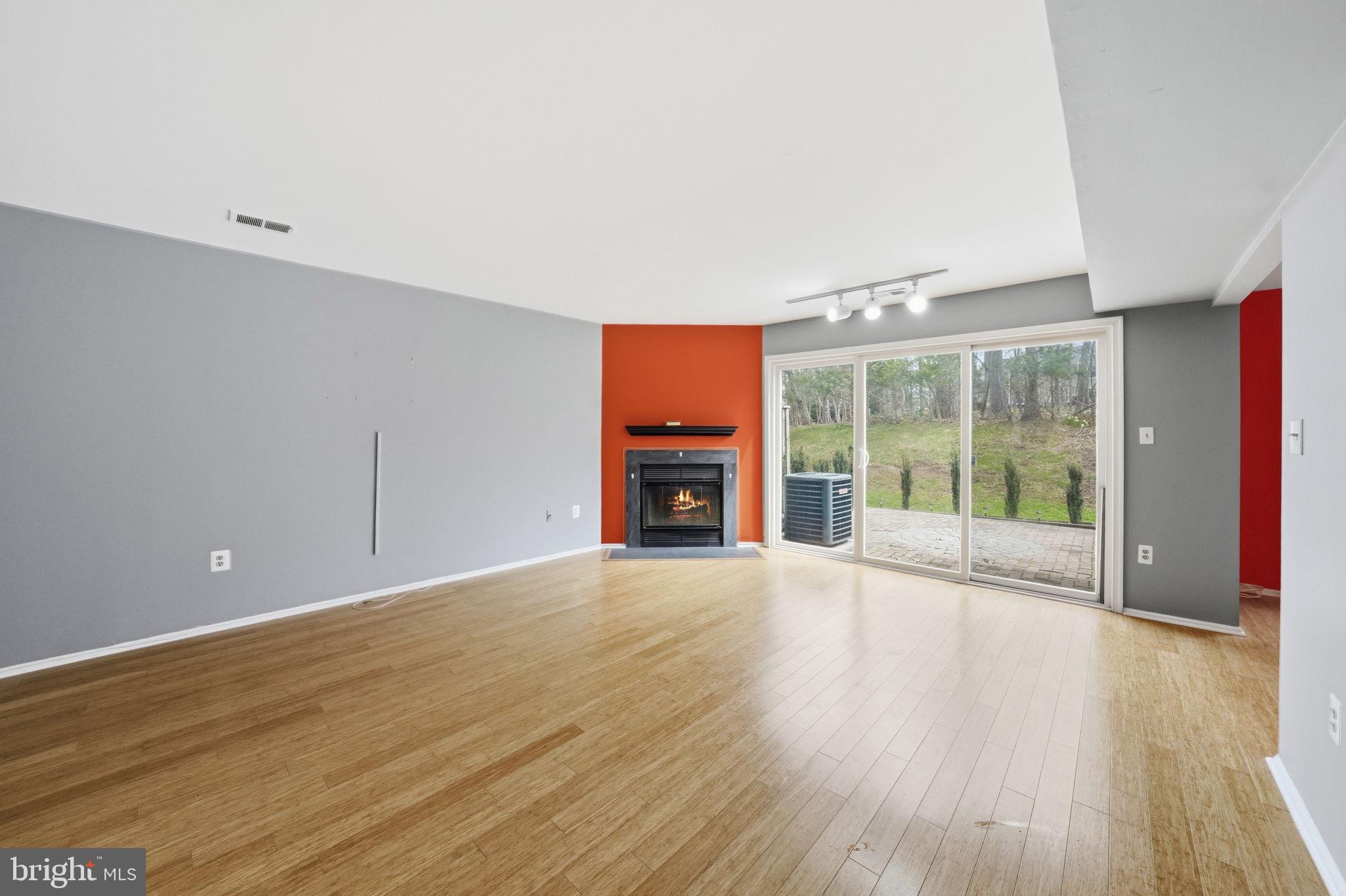 177 Hyde Park Road Somerset, NJ 08873 - Photo 4 of 30