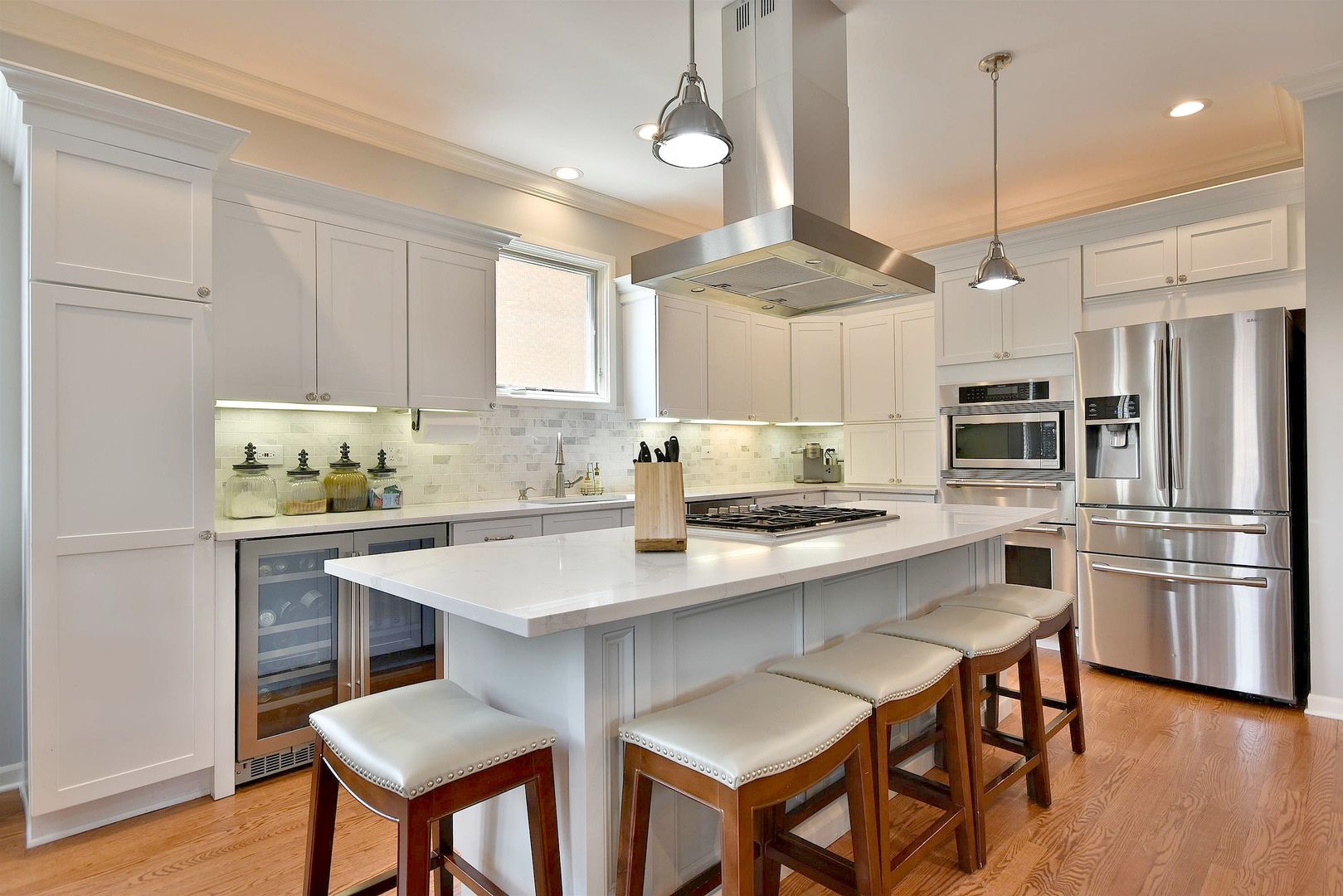 407 Elmore Street Park Ridge, IL 60068 - Photo 13 of 52 Gallery Image 13