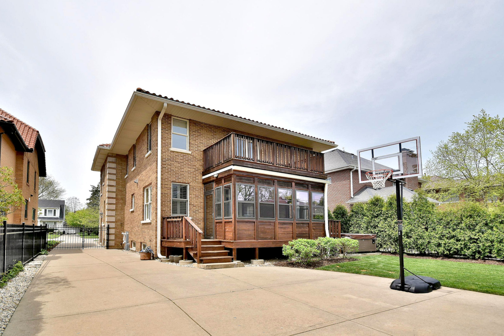407 Elmore Street Park Ridge, IL 60068 - Photo 49 of 52 Gallery Image 49
