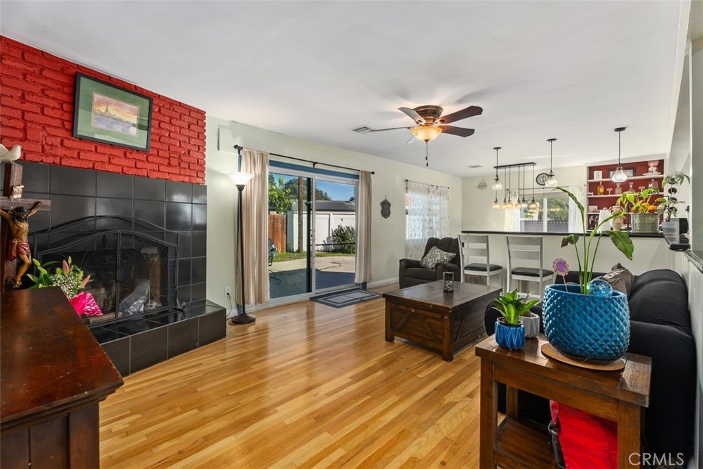 314 South Velva Place Anaheim, CA 92804 - Photo 16 of 41