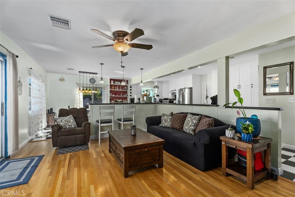 314 South Velva Place Anaheim, CA 92804 - Photo 18 of 41