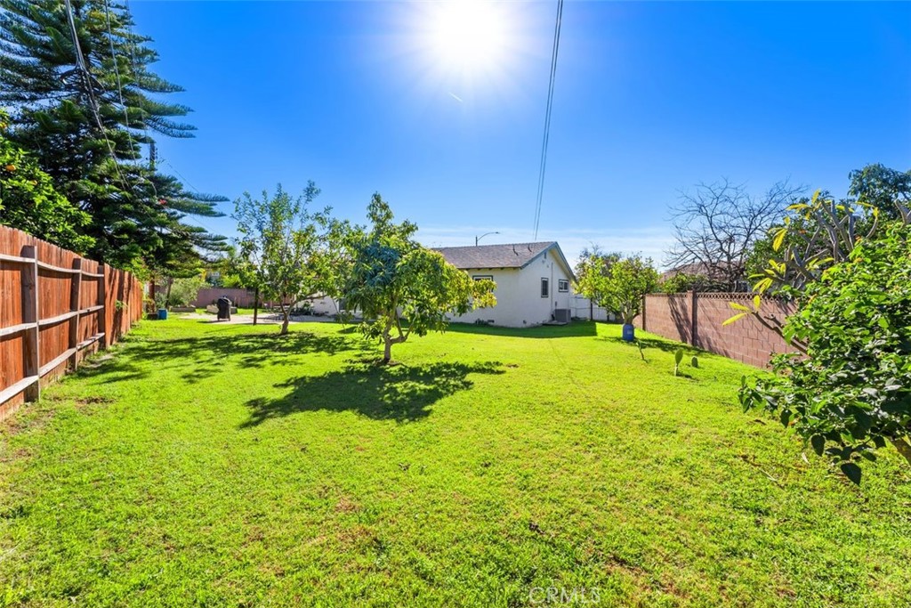 314 South Velva Place Anaheim, CA 92804 - Photo 39 of 41