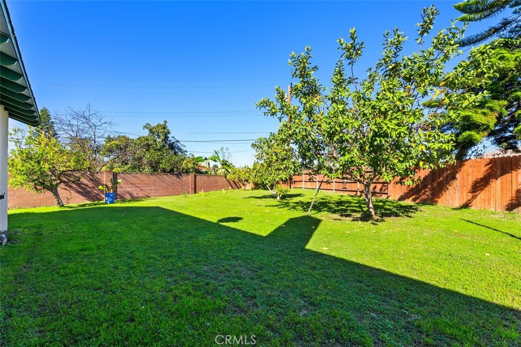 314 South Velva Place Anaheim, CA 92804 - Photo 6 of 41