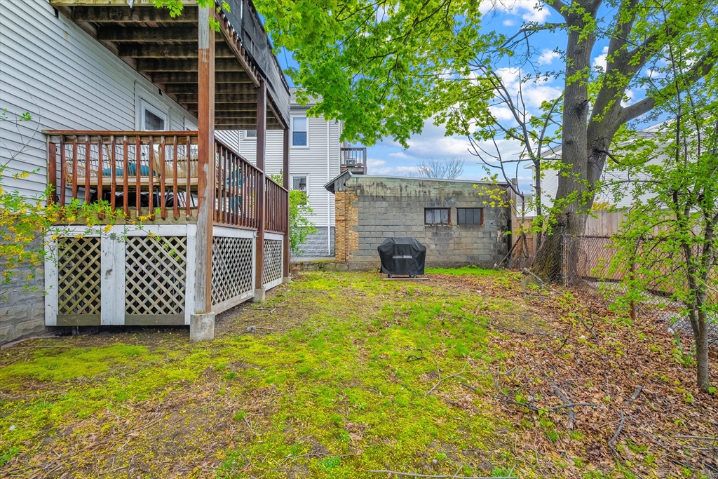 52 Sterling Street Somerville, MA 02144 - Photo 4 of 40