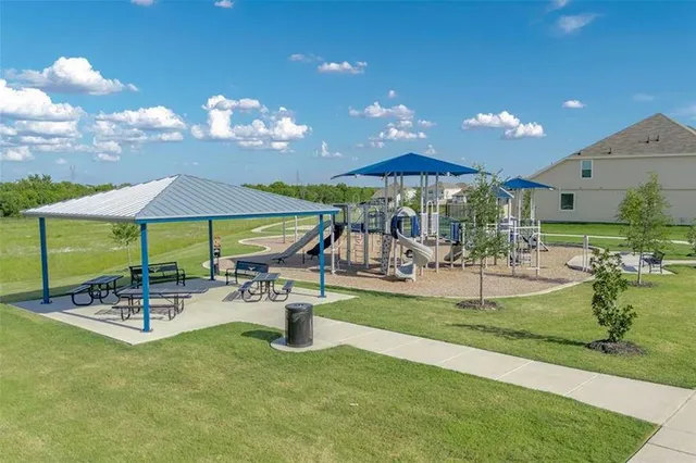 $2,448 | 9936 Voyager Lane, Fort Worth, TX 76131