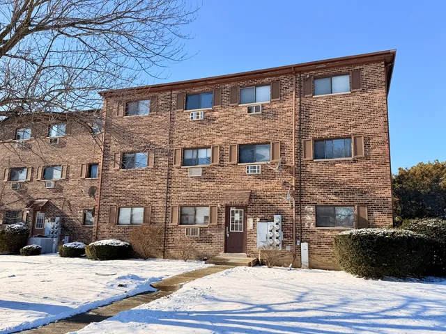 $1,295 | 1538 Crimson Lane, Unit 1A, Palatine, IL 60074