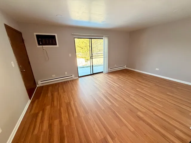 $1,295 | 1538 Crimson Lane, Unit 1A, Palatine, IL 60074