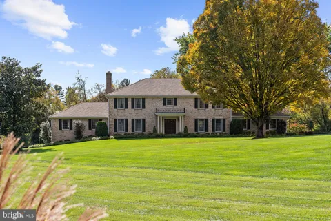 $3,600,000 | 1207 Towlston Road, McLean, VA 22102