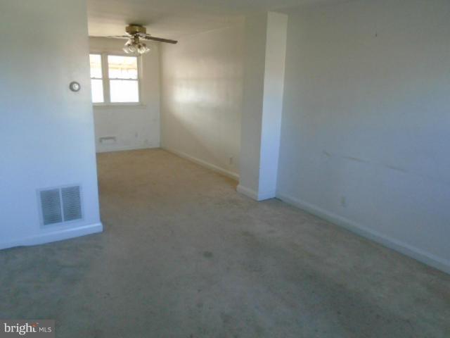 1967 Church Road Baltimore, MD 21222 - Photo 2 of 23 Living Room